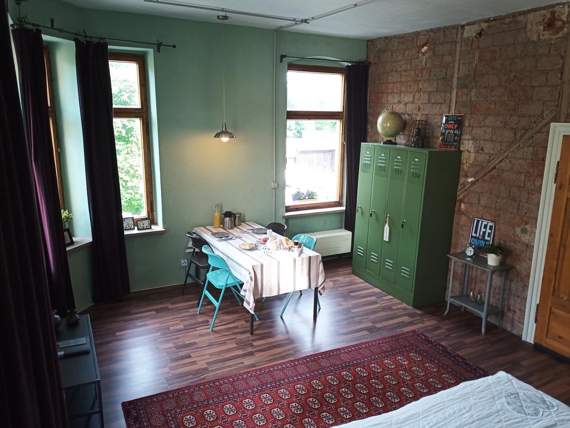エルスニッツ Zur Friedrichsruh Bed & Breakfast エクステリア 写真